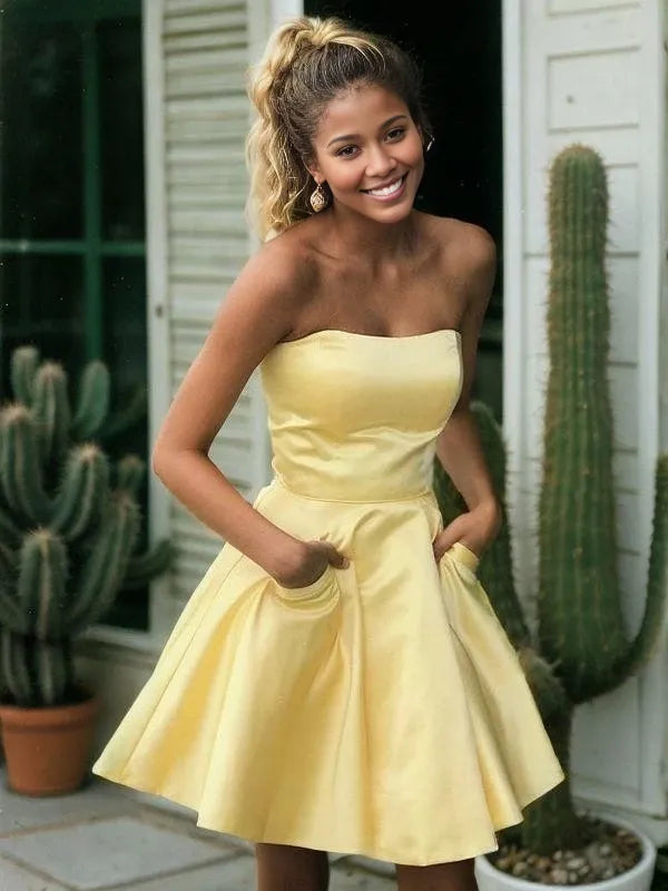 Strapless Sleeveless Satin Ruffles Short Homecoming Dresses