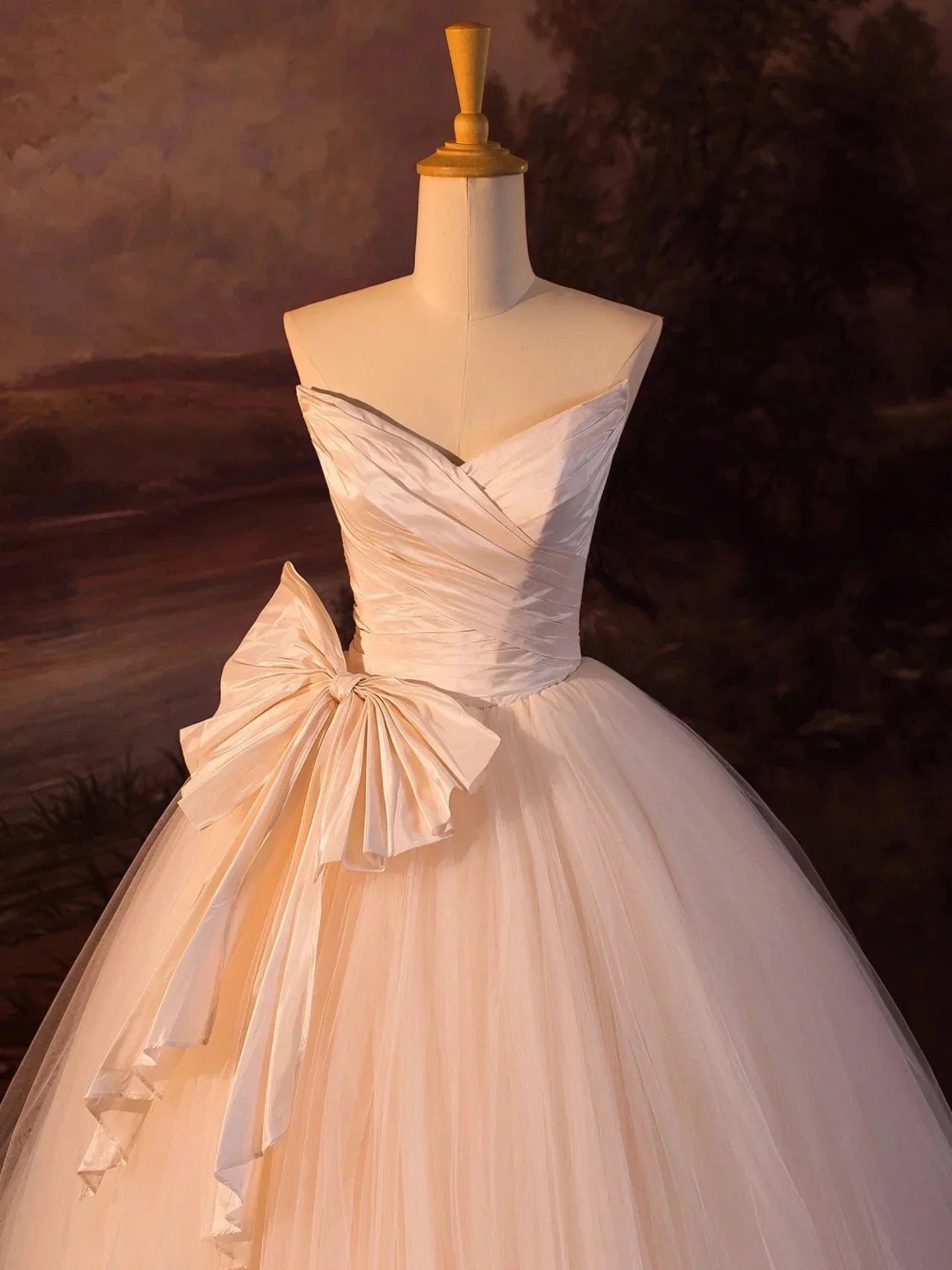 Strapless Tulle Long Champagne Prom Dress Beautiful A-Line Formal Evening Dress Wedding Dresses