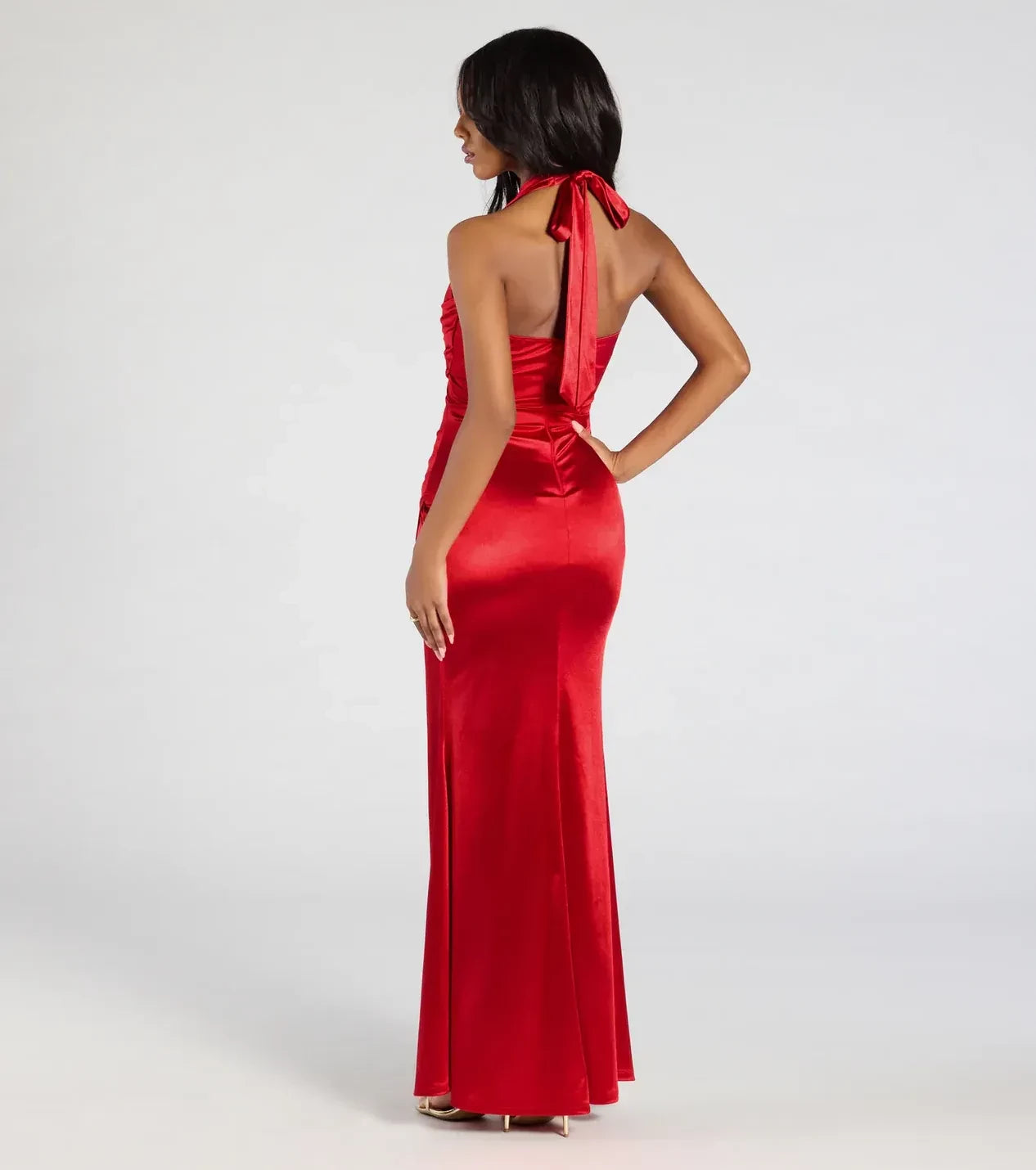 Striking Mermaid Halter Neck Sleeveless Tie Back Floor Length Prom Dress