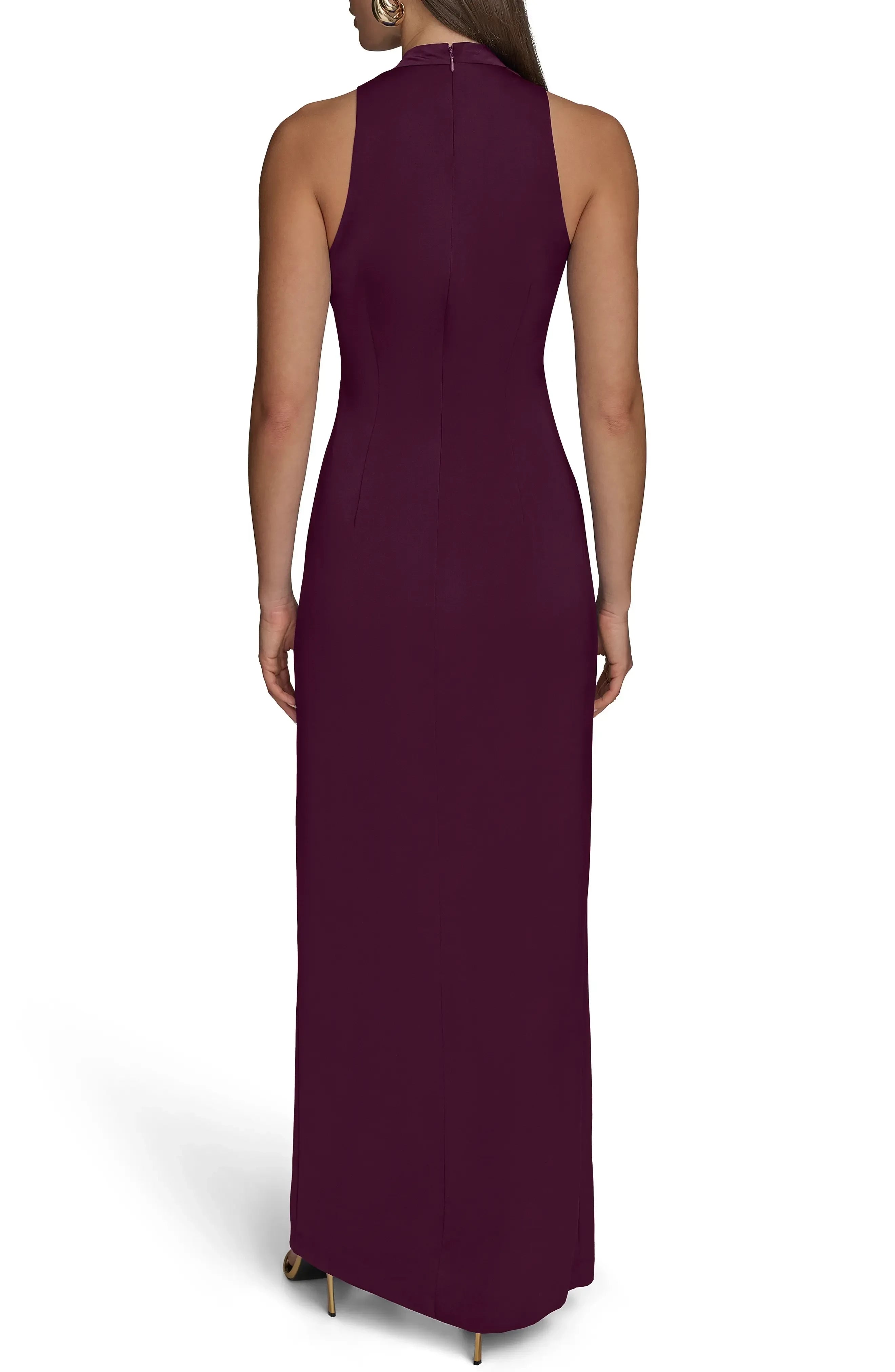 Striking Sheath Halter Neck Sleeveless Zipper Back Floor Length Evening Dress