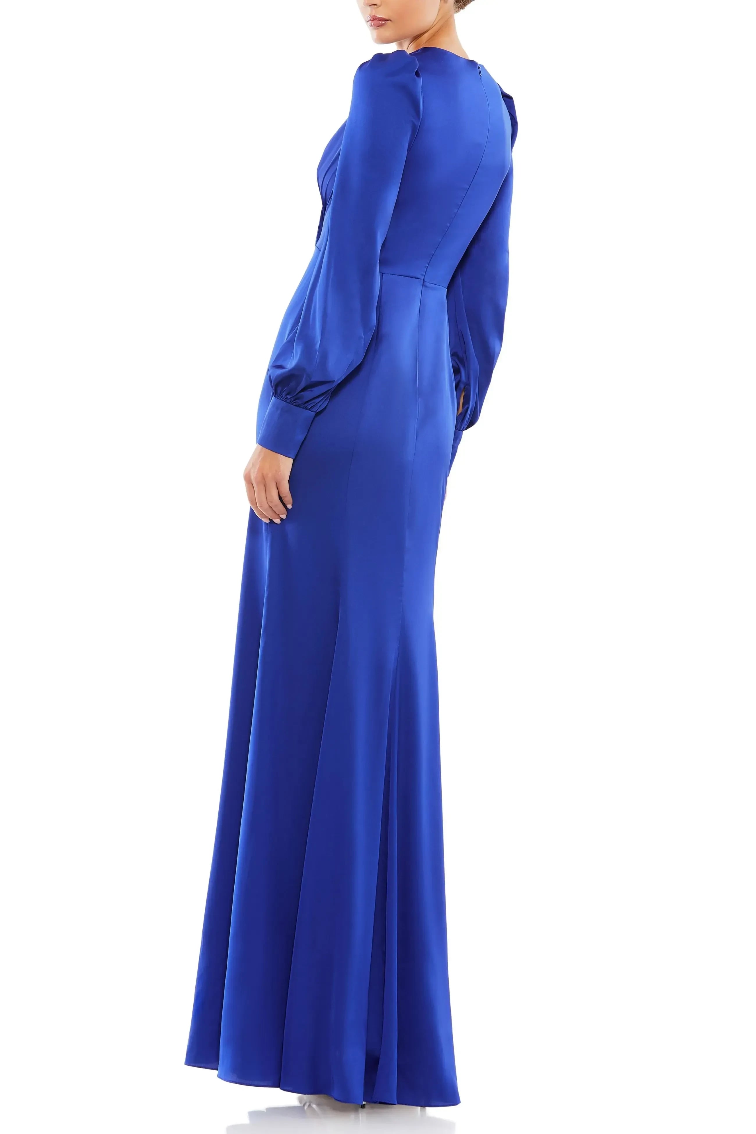 Stunning Mermaid Deep V Neck Puff Long Sleeve Zipper Back Floor Length Evening Dress