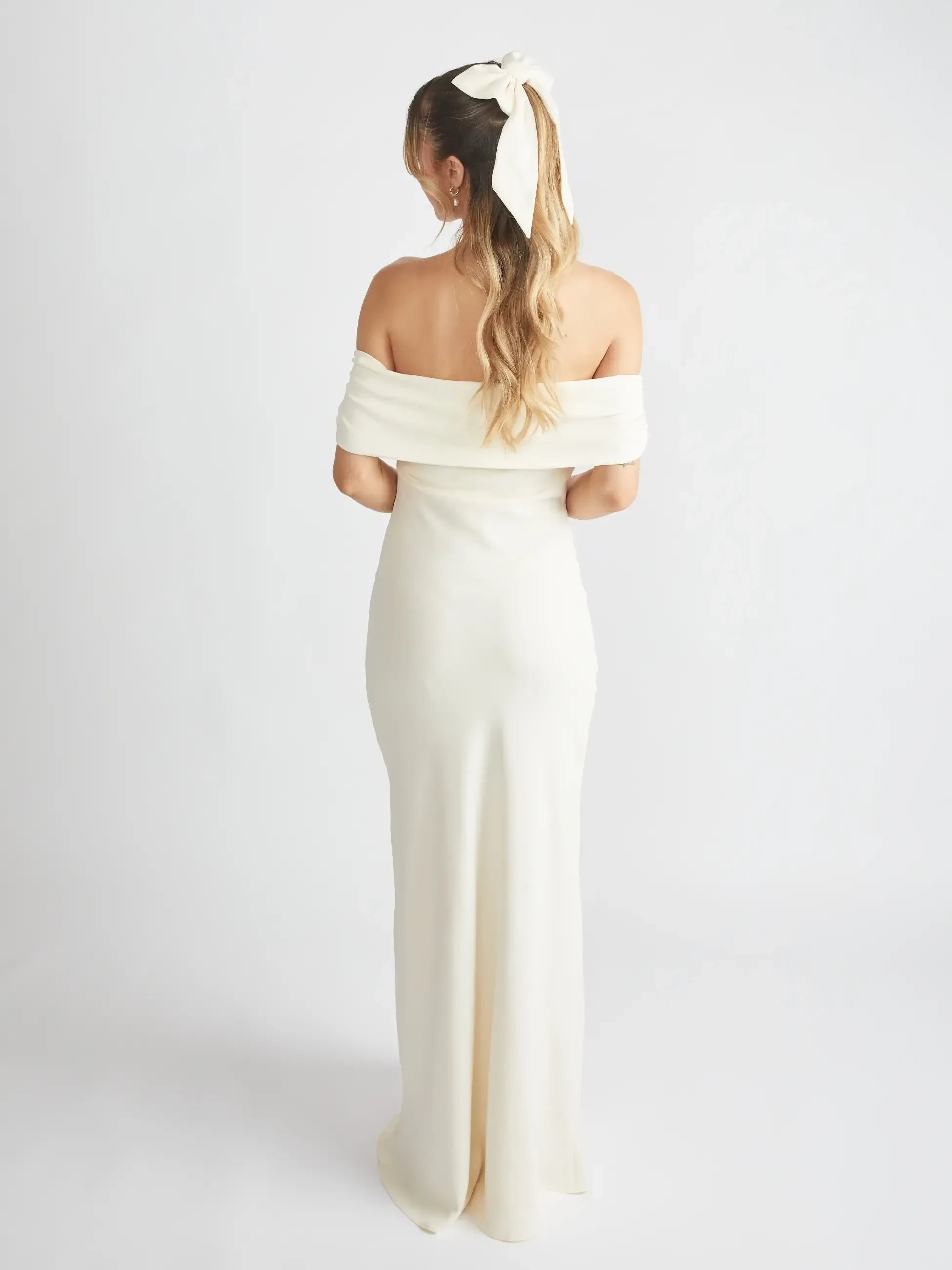 Stunning Sheath Off Shoulder Sleeveless Open Back Floor Length Bridesmaid Dress