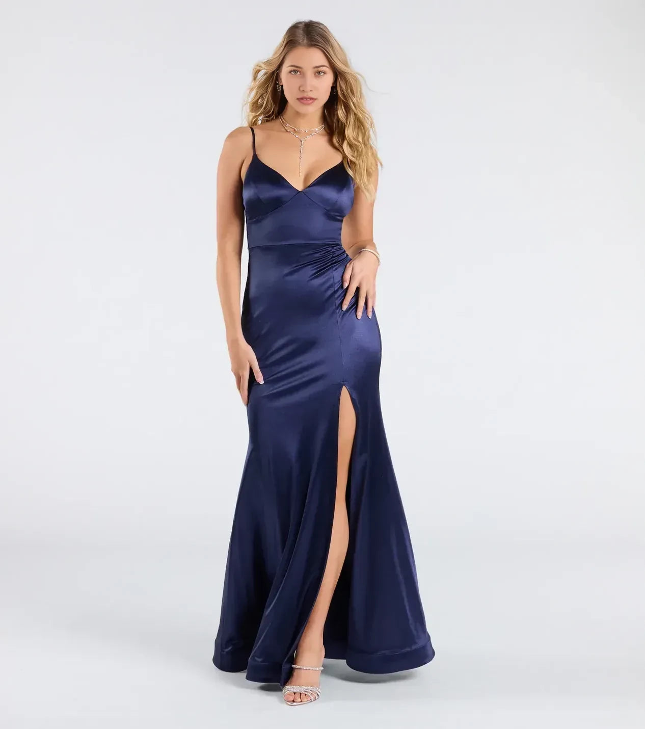 Stunning Trumpet Plunge Neck Spaghetti Strap Open Back Floor Length Prom Dress