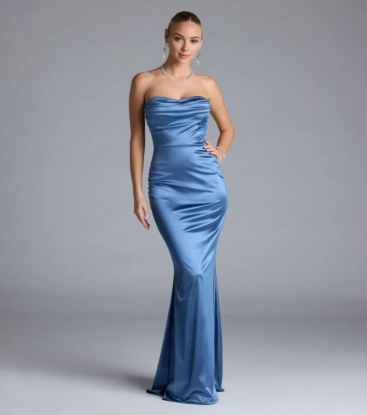 Stunning Trumpet Strapless Sleeveless Open Back Floor Length Bridesmaid Dress