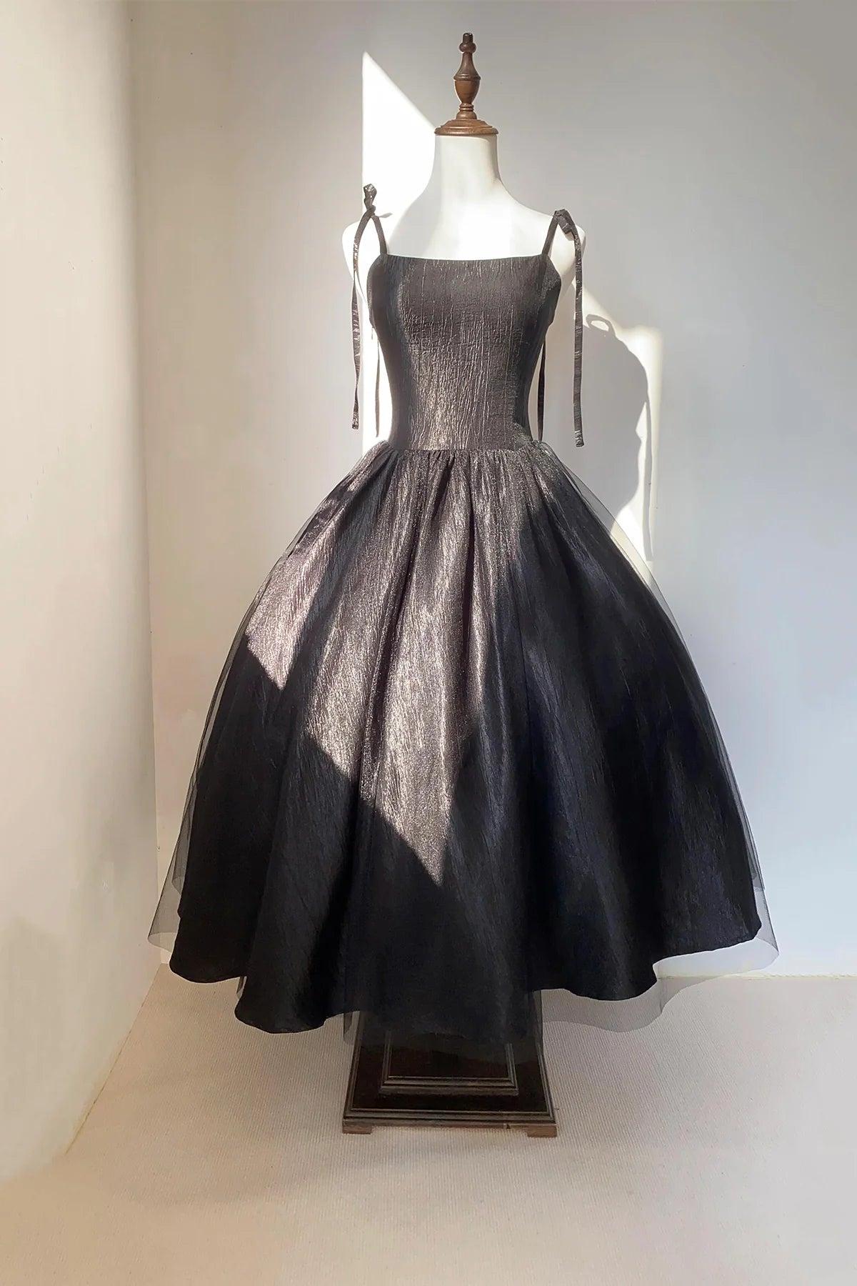 Tea Length Black Spaghetti Strap Tulle  Prom Dress Black A-Line Party Dress