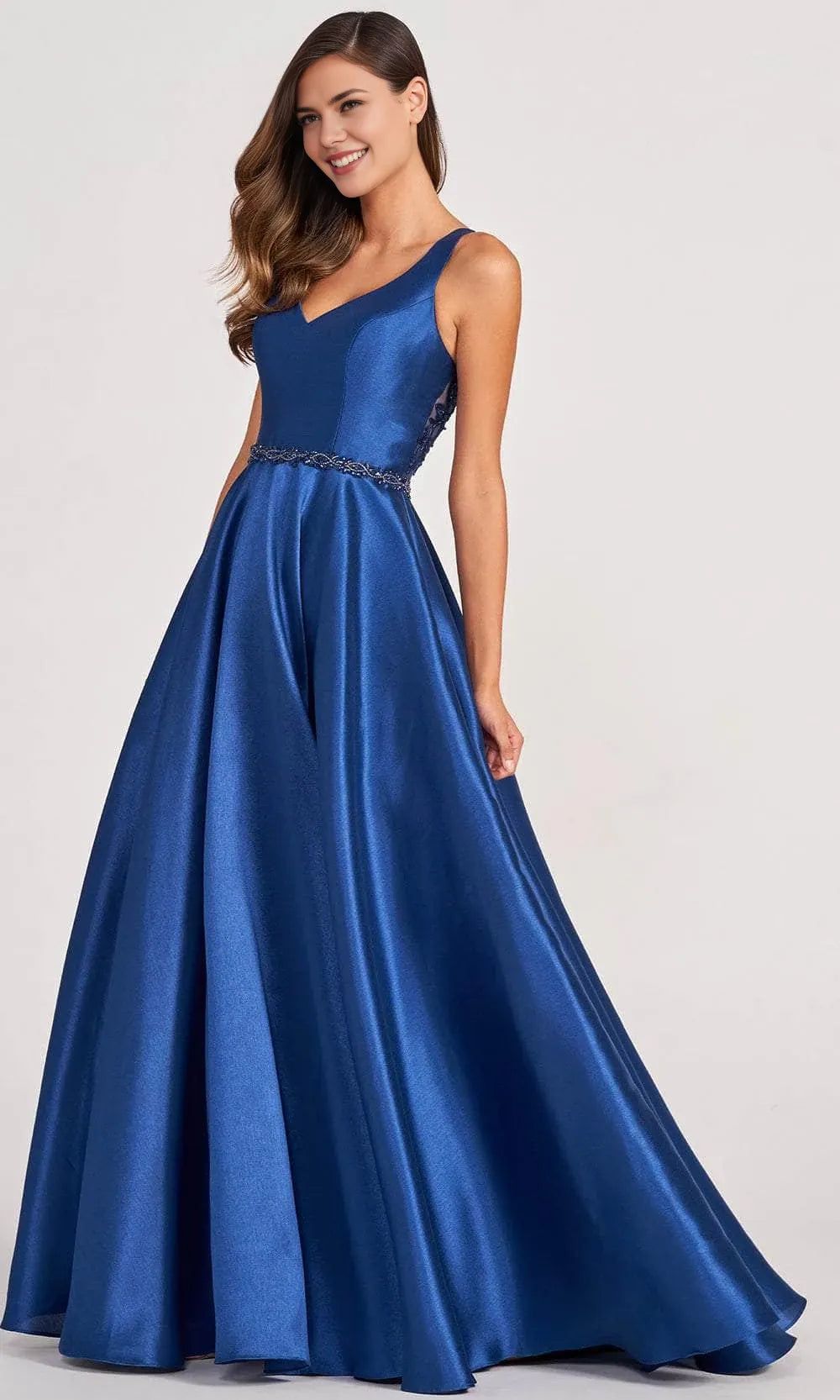 V-Neck Sleeveless A-Line Charming Off the shoulder Floor Length Prom Dress Hot Sale For Adults