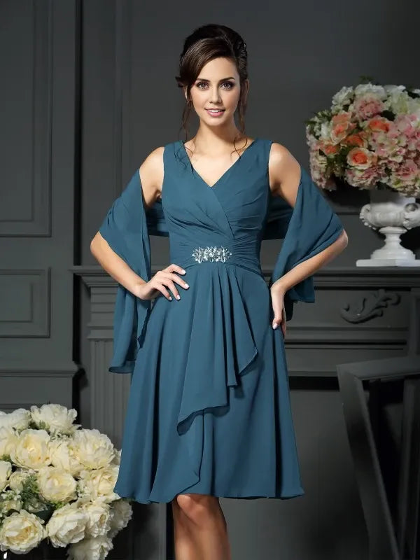 V-neck Sleeveless Chiffon Knee-Length With Beading Mother of the Bride Dresses