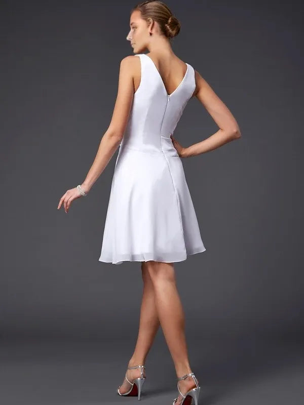 V-neck Sleeveless Chiffon white Knee-Length With Pleats Party Dresses