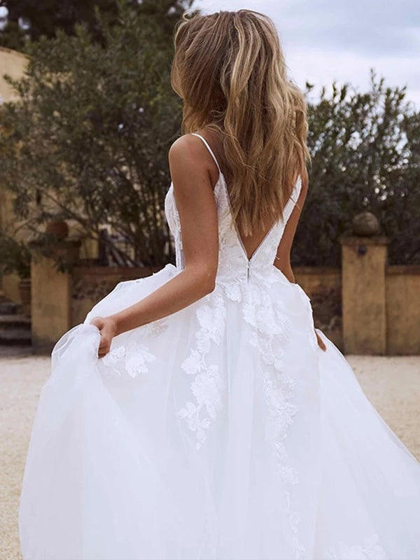 V-neck Sleeveless Princess Lace Applique Sweep Train Wedding Dresses