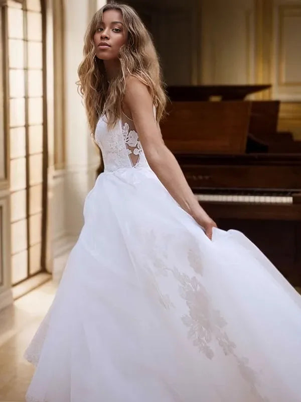 V-neck Sleeveless Princess Lace Applique Sweep Train Wedding Dresses