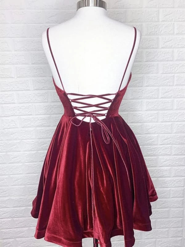 V Neck Backless Burgundy Velvet Short Prom Short Burgundy Formal Graduation Party Dresses Homecoming Dresses