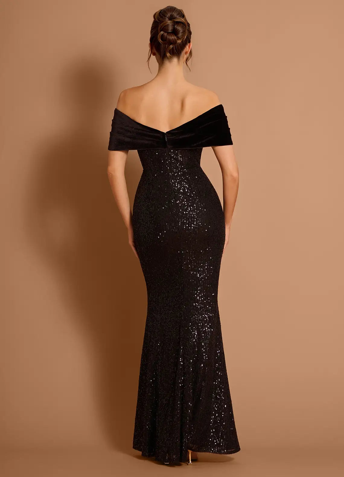 Velvet Trimmed Sequin Mermaid Off The Shoulder Sleeveless V Back Floor Length Hot sale Prom Dress