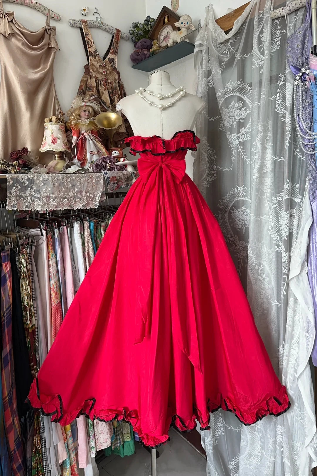 Vintage Red Sweetheart Ruffled Sleeveless Off-the-shoulder A-Line Long Prom Dress Party Dress Cocktail Dress Homecoming Dress Evening Dress