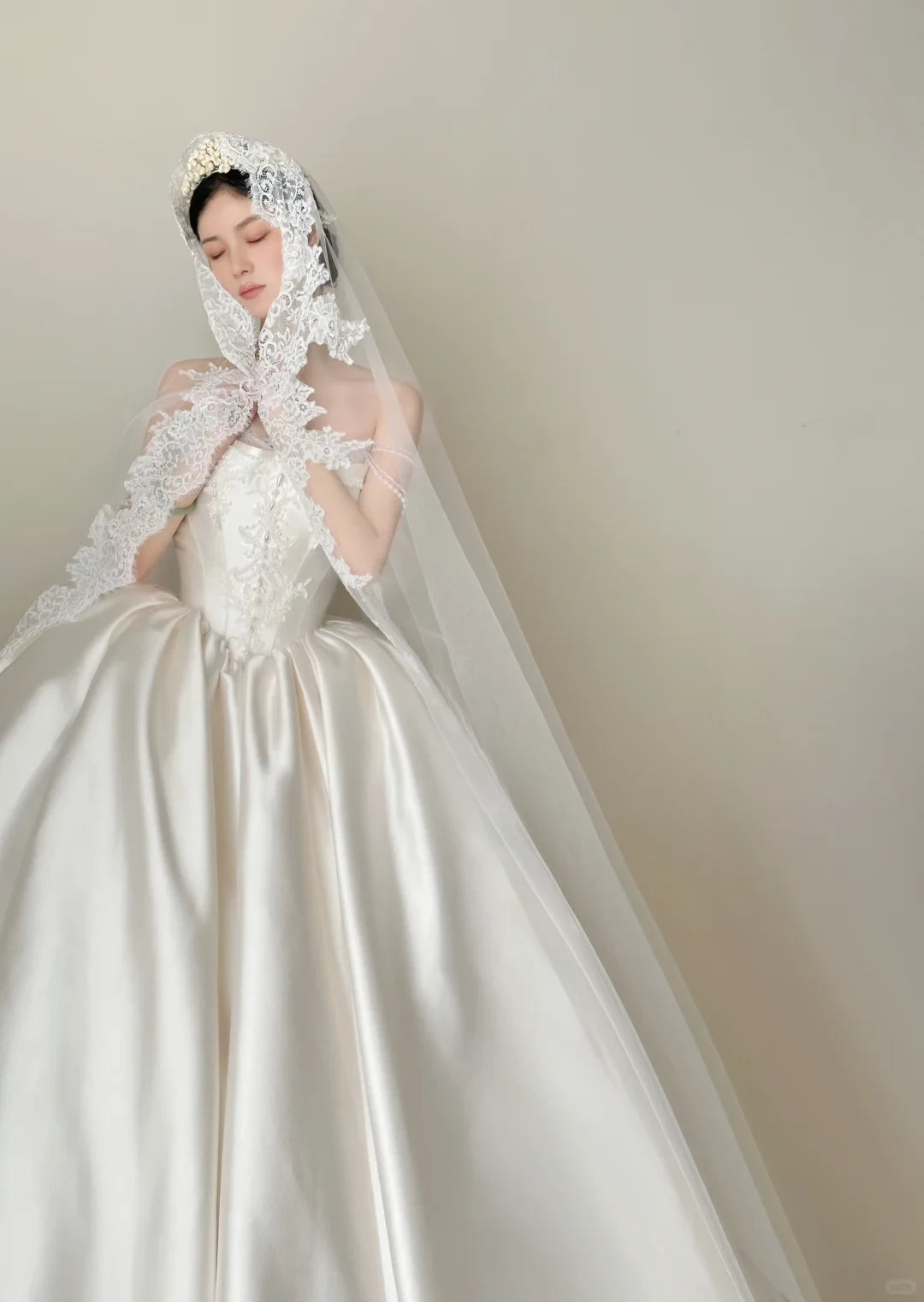 White Pearl Ball Gown Strapless Appliques Satin Long 16th Floor length Sleeveless Off-the-shoulder Prom Dress Cocktail Dress Homecoming Dress Evening Dress Wedding Dresses