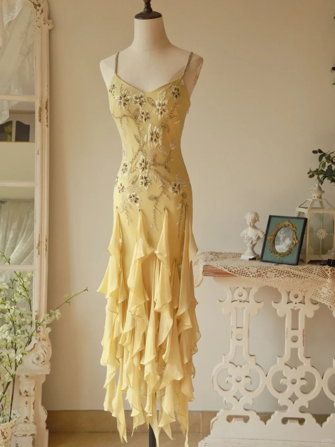 Yellow Mermaid Spaghetti Strap Embroidered Beaded Ruffle Chiffon Floor length Sleeveless Off-the-shoulder Prom Dress Cocktail Dress Homecoming Dress Evening Dress