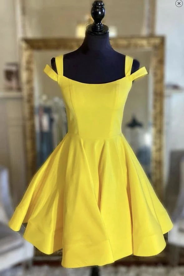 Yellow Satin Short Sleeveless Spaghetti Strap Prom Dress Cocktail Dress Homecoming Dress Evening Dress Party Dress  ﻿